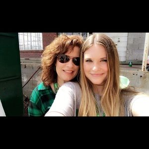 Meet your Posher, Lisa